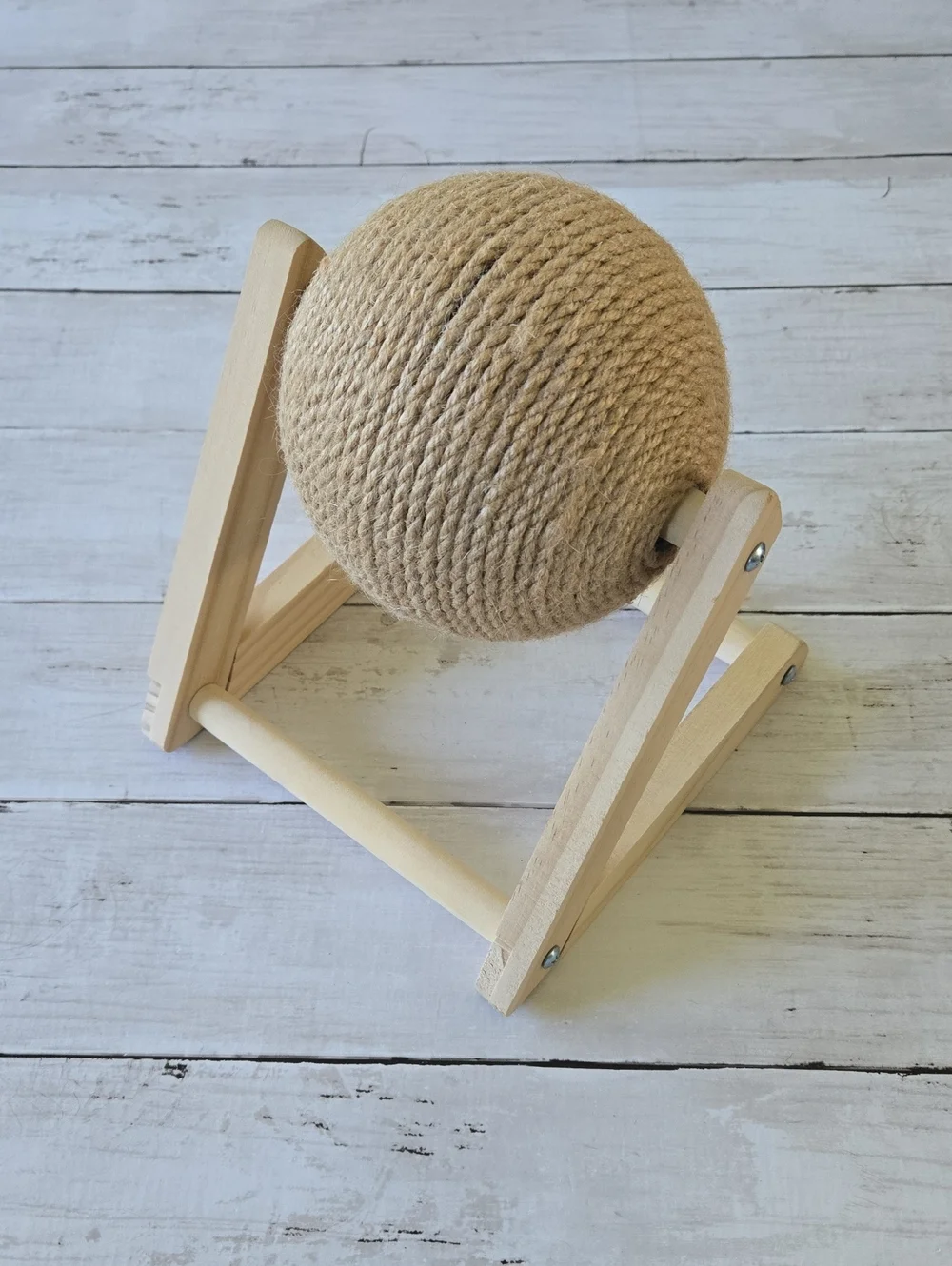 Wooden Cat Scratcher Ball